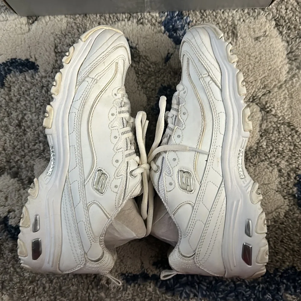 Skechers D’Lites Women’s 9.5